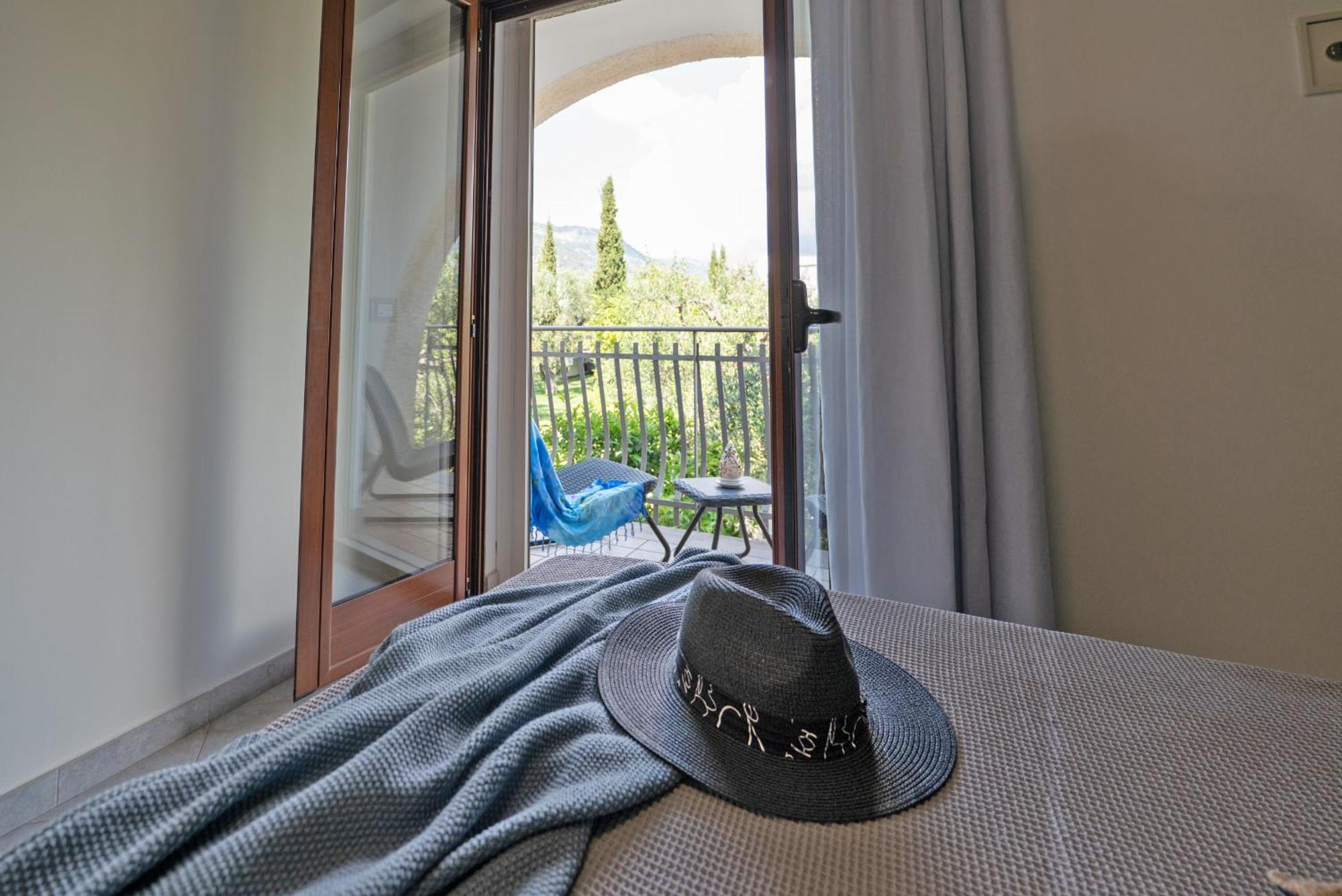 ماتيناتا Hotel Residence Torre Del Porto الغرفة الصورة